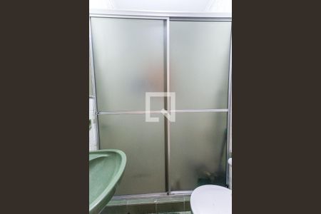 Casa à venda com 165m², 3 quartos e sem vaga Casa à venda com 165m², 3 quartos e sem vagaBanheiro