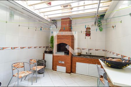 Casa à venda com 94m², 2 quartos e 2 vagasChurrasqueira