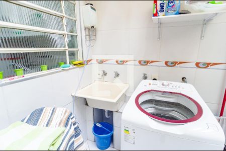 Casa à venda com 94m², 2 quartos e 2 vagasLavanderia