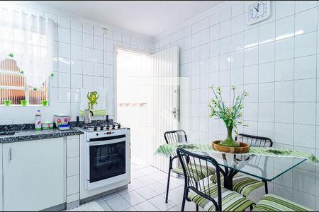 Casa à venda com 94m², 2 quartos e 2 vagasCozinha