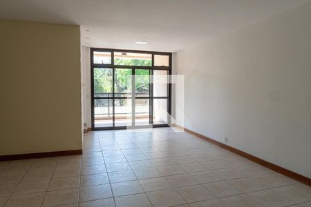 Sala  de apartamento à venda com 3 quartos, 120m² em Maceió, Niterói