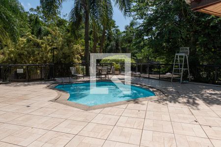 Apartamento à venda com 120m², 3 quartos e 2 vagasÁrea comum - Piscina