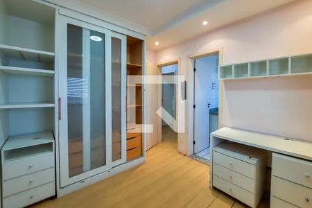 Apartamento à venda com 130m², 3 quartos e 3 vagasSuíte 3