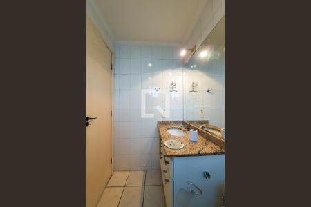 Apartamento à venda com 130m², 3 quartos e 3 vagasBanheiro da Suíte 3