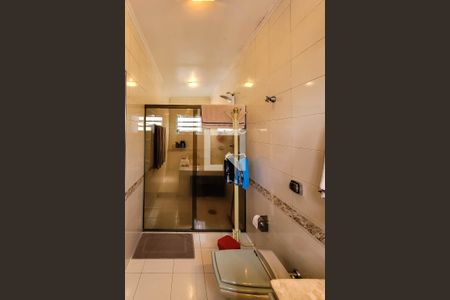 Casa à venda com 237m², 4 quartos e 2 vagasBanheiro da Suíte