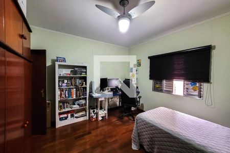 Casa à venda com 237m², 4 quartos e 2 vagasQuarto 2