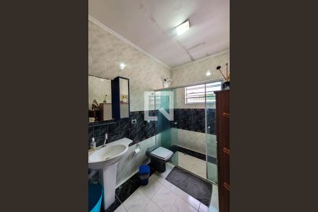 Casa à venda com 237m², 4 quartos e 2 vagasBanheiro Social