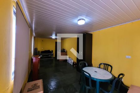 Casa à venda com 237m², 4 quartos e 2 vagascasa de hospedes