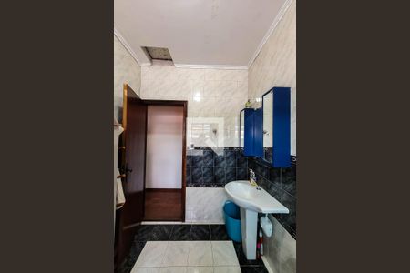 Casa à venda com 237m², 4 quartos e 2 vagasBanheiro Social