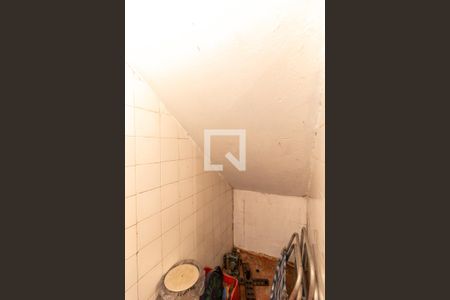 Casa à venda com 280m², 5 quartos e 2 vagasBanheiro de Serviço Casa 1