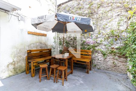 Casa à venda com 280m², 5 quartos e 2 vagasQuintal Casa 2