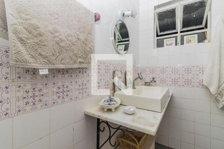 Apartamento à venda com 132m², 3 quartos e 1 vagaBanheiro Social
