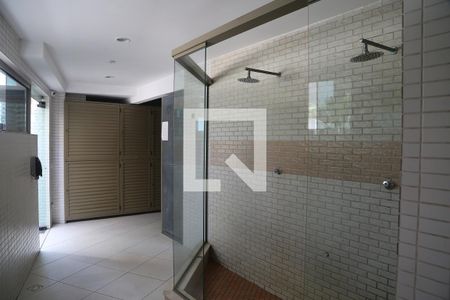 Apartamento para alugar com 130m², 3 quartos e 2 vagasChuveiro