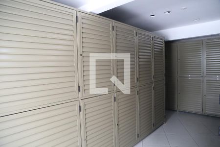 Apartamento para alugar com 130m², 3 quartos e 2 vagasArmarios