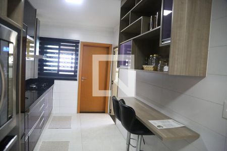 Apartamento para alugar com 130m², 3 quartos e 2 vagasCozinha