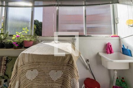 Apartamento à venda com 74m², 2 quartos e 2 vagasDetalhe da area de serviço