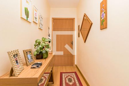 Hall de Entrada de apartamento à venda com 2 quartos, 74m² em Cristal, Porto Alegre
