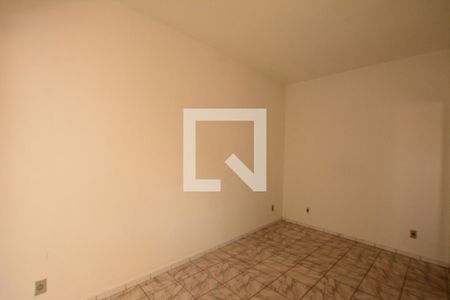 Quarto de casa para alugar com 2 quartos, 45m² em Vaz Lobo, Rio de Janeiro