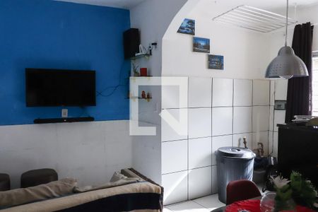 Sala de casa para alugar com 2 quartos, 40m² em San Martin, Recife