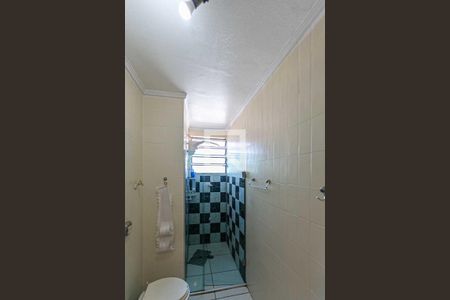 Banheiro de apartamento para alugar com 1 quarto, 53m² em Santa Tereza, Porto Alegre
