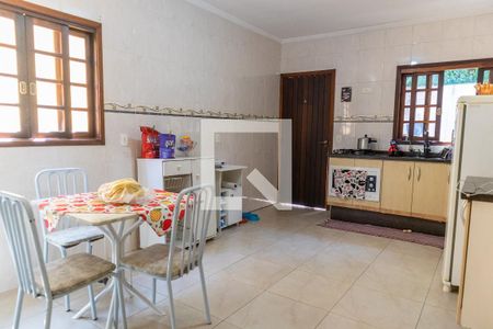 Casa para alugar com 522m², 5 quartos e 6 vagas Casa para alugar com 522m², 5 quartos e 6 vagasCozinha