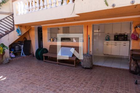 Casa para alugar com 522m², 5 quartos e 6 vagas Casa para alugar com 522m², 5 quartos e 6 vagasÁrea de serviço