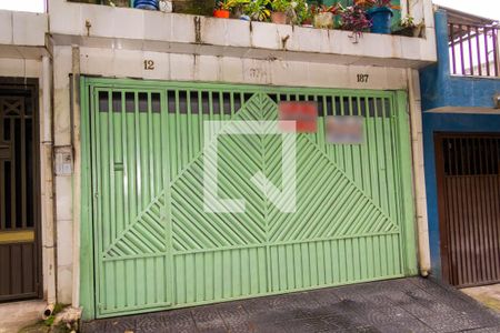Apartamento à venda com 80m², 2 quartos e sem vaga Apartamento à venda com 80m², 2 quartos e sem vagaFachada
