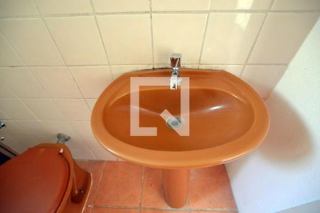 Banheiro de apartamento para alugar com 1 quarto, 49m² em Cristal, Porto Alegre