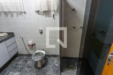 Apartamento à venda com 128m², 3 quartos e 1 vaga Apartamento à venda com 128m², 3 quartos e 1 vagaBanheiro social