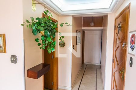 Apartamento à venda com 128m², 3 quartos e 1 vaga Apartamento à venda com 128m², 3 quartos e 1 vagaSala