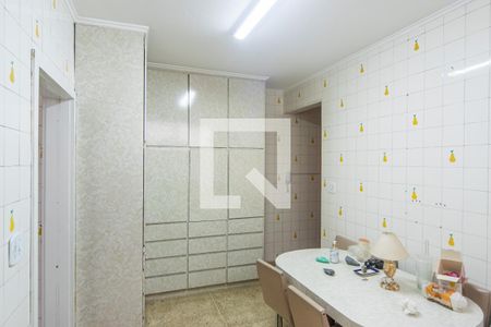 Apartamento à venda com 128m², 3 quartos e 1 vaga Apartamento à venda com 128m², 3 quartos e 1 vagaCozinha