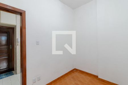 Apartamento à venda com 30m², 1 quarto e sem vaga Apartamento à venda com 30m², 1 quarto e sem vagaSala