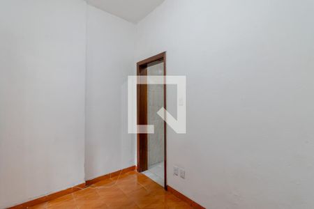 Apartamento à venda com 30m², 1 quarto e sem vaga Apartamento à venda com 30m², 1 quarto e sem vagaSala