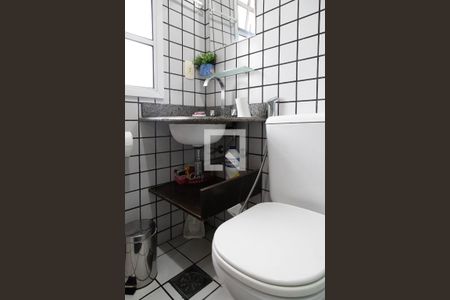 Apartamento à venda com 87m², 2 quartos e 2 vagas Apartamento à venda com 87m², 2 quartos e 2 vagasBanheiro suíte 1