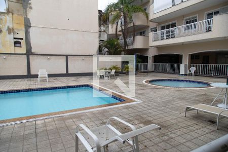 Apartamento à venda com 87m², 2 quartos e 2 vagas Apartamento à venda com 87m², 2 quartos e 2 vagasÁrea comum - piscina