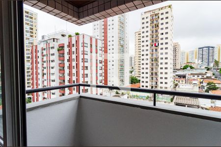 Varanda de casa para alugar com 3 quartos, 74m² em Saúde, São Paulo