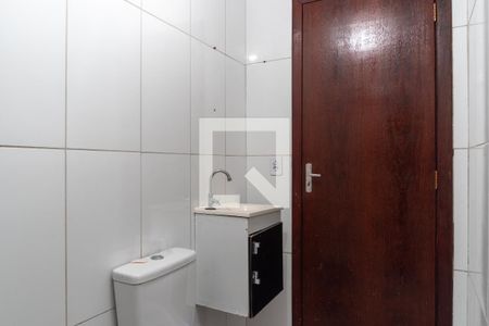 Banheiro Social de apartamento para alugar com 1 quarto, 35m² em Riacho Fundo I, Brasília