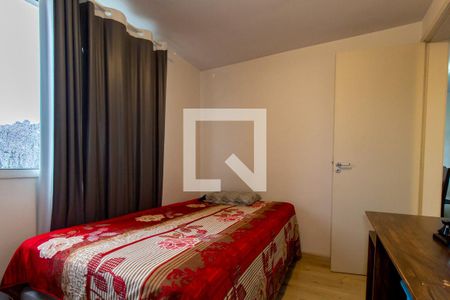 Quarto 1 de apartamento para alugar com 2 quartos, 55m² em Hauer, Curitiba