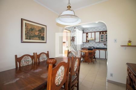 Casa para alugar com 180m², 3 quartos e 2 vagas Casa para alugar com 180m², 3 quartos e 2 vagasCozinha