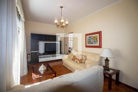 Sala de casa para alugar com 3 quartos, 180m² em Boa Vista, Porto Alegre