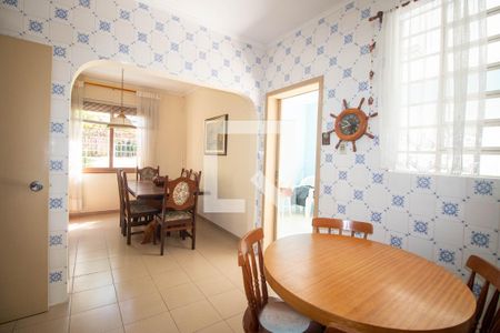 Casa para alugar com 180m², 3 quartos e 2 vagas
