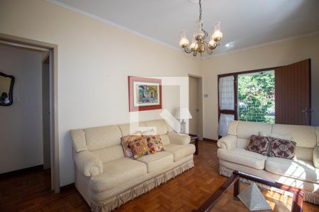 Sala de casa para alugar com 3 quartos, 180m² em Boa Vista, Porto Alegre