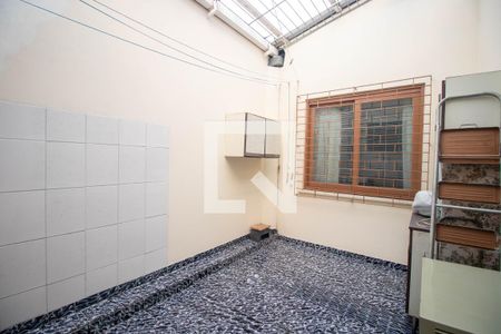 Casa para alugar com 180m², 3 quartos e 2 vagas Casa para alugar com 180m², 3 quartos e 2 vagasÁrea de Serviço