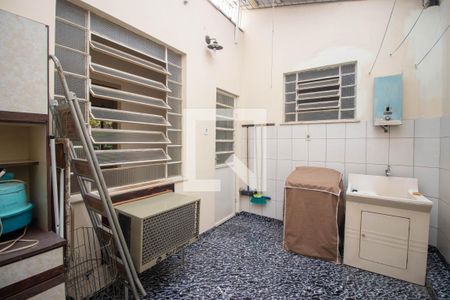 Casa para alugar com 180m², 3 quartos e 2 vagas Casa para alugar com 180m², 3 quartos e 2 vagasÁrea de Serviço