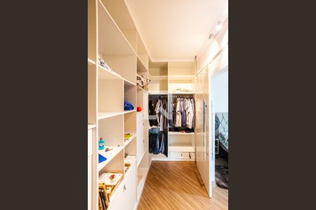 Apartamento à venda com 110m², 3 quartos e 3 vagasCloset da Suíte