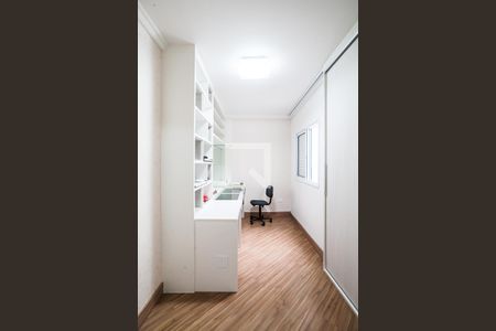 Apartamento à venda com 110m², 3 quartos e 3 vagasQuarto 2