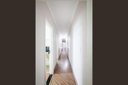 Corredor de apartamento à venda com 3 quartos, 110m² em Jardim das Maravilhas, Santo André