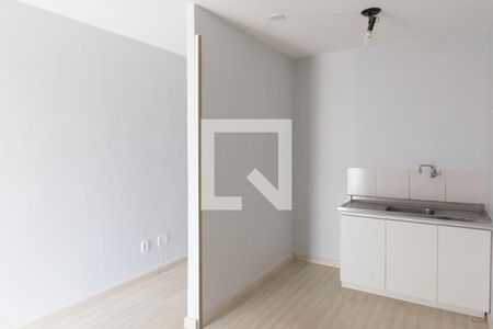 Sala/Cozinha de kitnet/studio para alugar com 1 quarto, 34m² em Asa Norte, Brasília