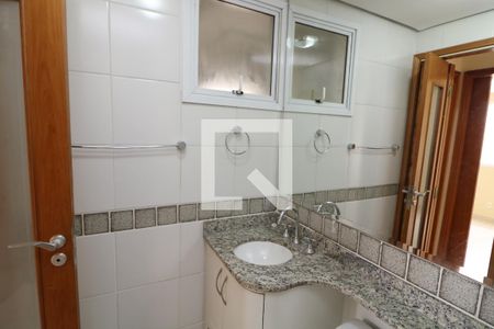 Apartamento para alugar com 70m², 3 quartos e 2 vagasBanheiro