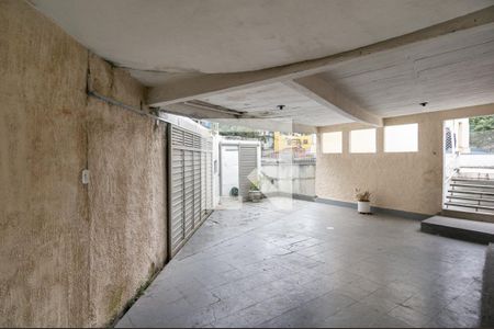 Casa à venda com 160m², 3 quartos e 4 vagas Casa à venda com 160m², 3 quartos e 4 vagasGaragem